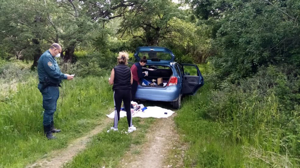 Dos personas denunciadas por hacer un picnic durante el estado de alarma GUARDIA CIVIL