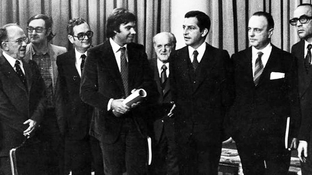 Imagen de los pactos de La Moncloa, con los líderes políticos de aquel momento.