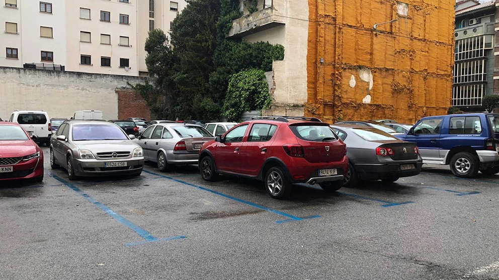 Imagen de la zona de estacionamiento de vehículos en Estella. @AytoEstellaLiz.