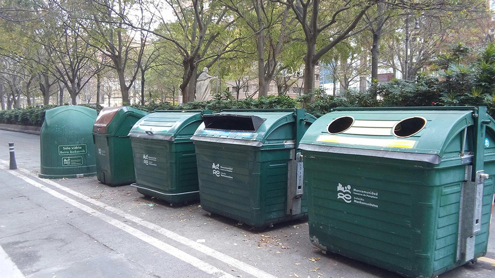 Contenedores de basura en Pamplona. ARCHIVO
