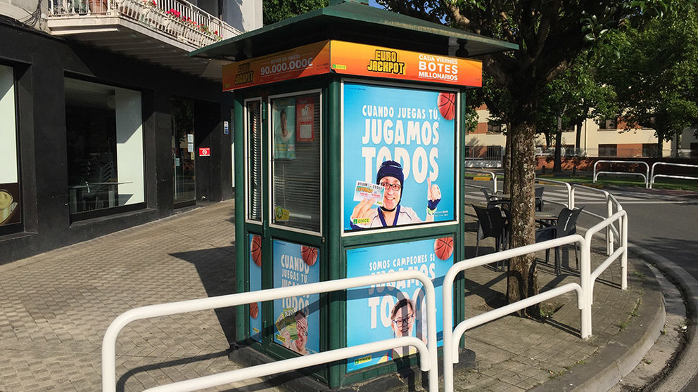 Un kiosko de venta de lotería en Pamplona. NAVARRA.COM