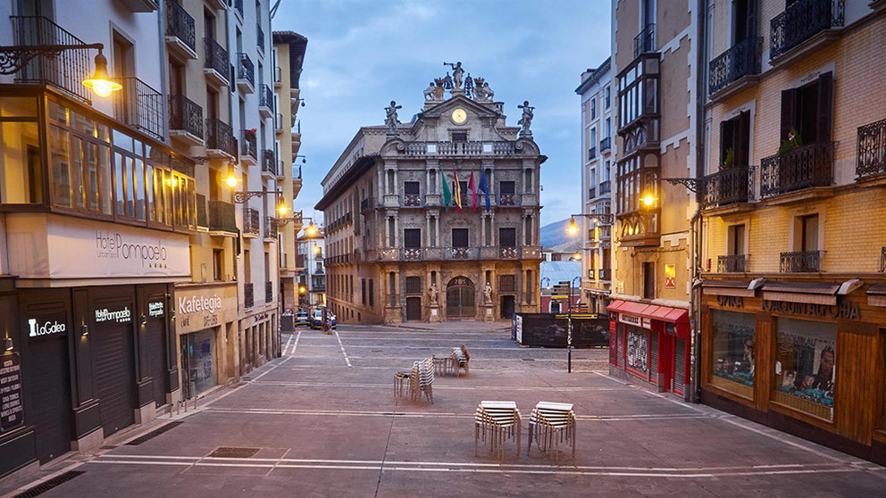 La Plaza Consistorial de Pamplona amanece vacía. Eduardo Sanz - Europa Press - Archivo.
