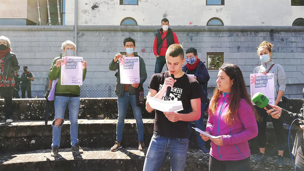 Concentración de estudiantes frente al Departamento de Educación para reclamar unas condiciones dignas en la selectividad EUROPA PRESS