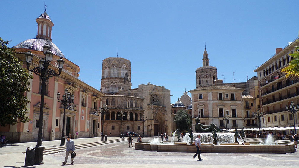 Vista de una de las plazas de Valencia.