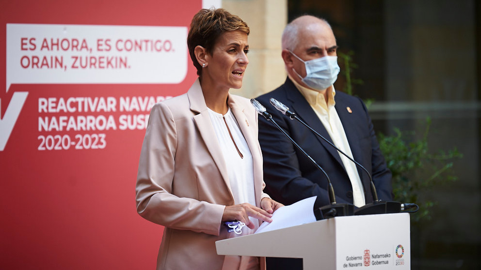 La presidenta María Chivite, el vicepresidente Remírez y el consejero Aierdi presentan el “Plan Reactivar Navarra”. PABLO LASAOSA