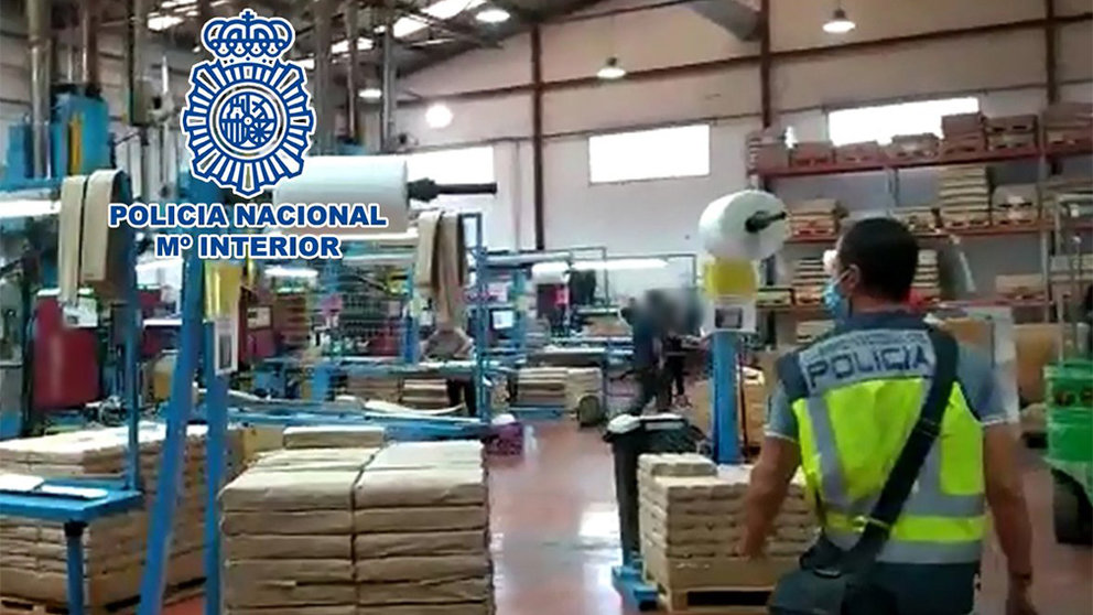 La Policía Nacional detiene a un empresario por exploral laboralmente a sus trabajadores