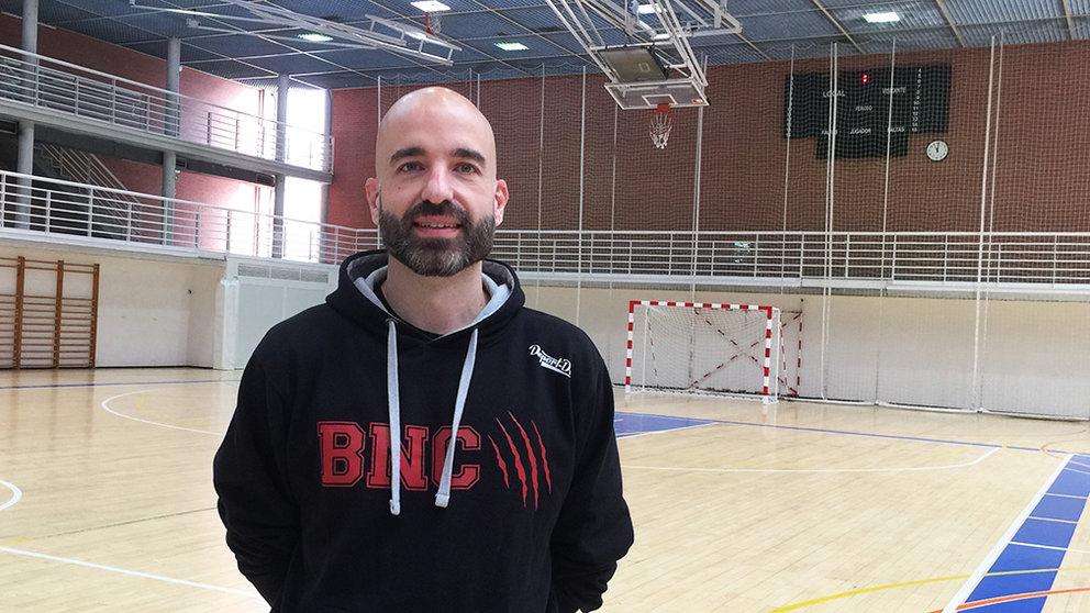 El entrenador del Basket Navarra, Jordi Juste, en el pabellón Arrosadía de Pamplona. Navarra.com