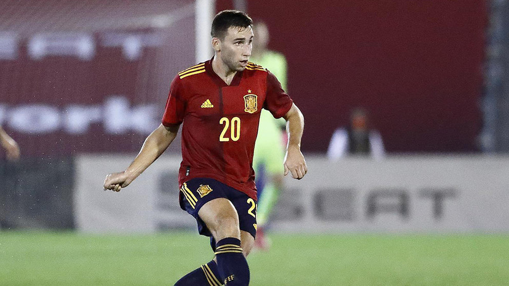 Jon Moncayola con la camiseta de la selección española sub-21. @jon_monca.