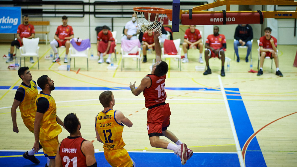 El Basket Navarra se enfrenta al Gran Canaria en Pamplona. PABLO LASAOSA