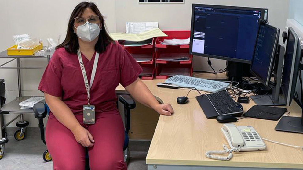 Yolanda Sola Gutiérrez, médico de Azagra que trabaja en Inglaterra y ha comenzado la vacunación frente al coronavirus.