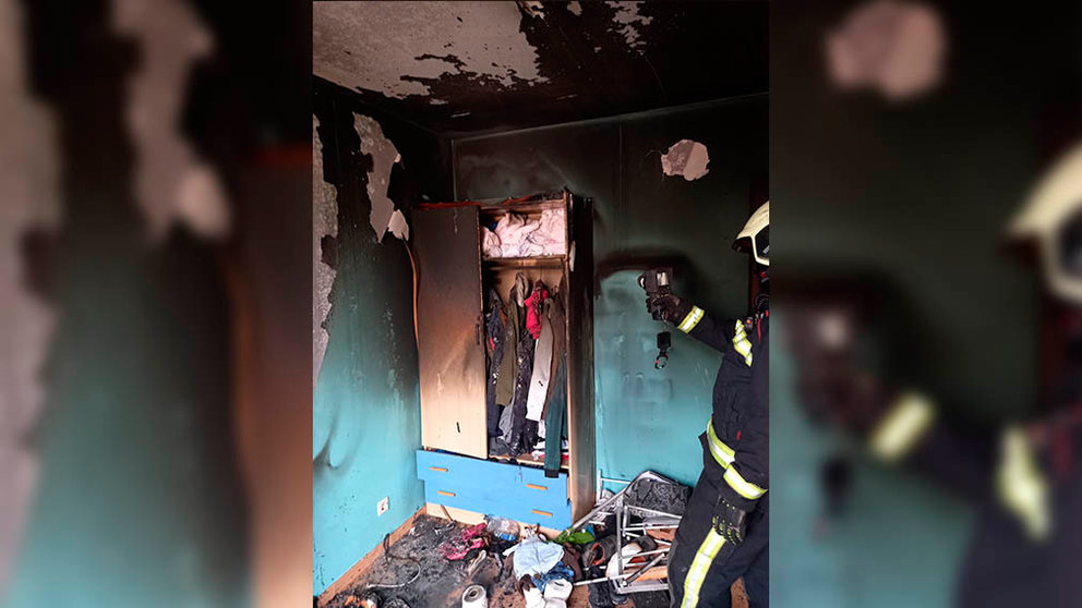 Incendio en el interior de una vivienda en Elizondo. BOMBEROS DE NAVARRA
