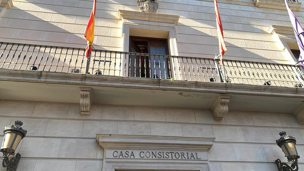 Fachada del edificio del Ayuntamiento que alberga la casa consistorial de Tudela. ARCHIVO.