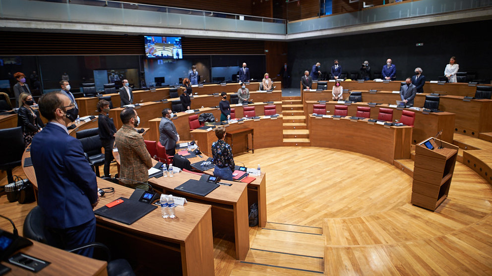 Pleno parlamento de Navarra. MIGUEL OSÉS