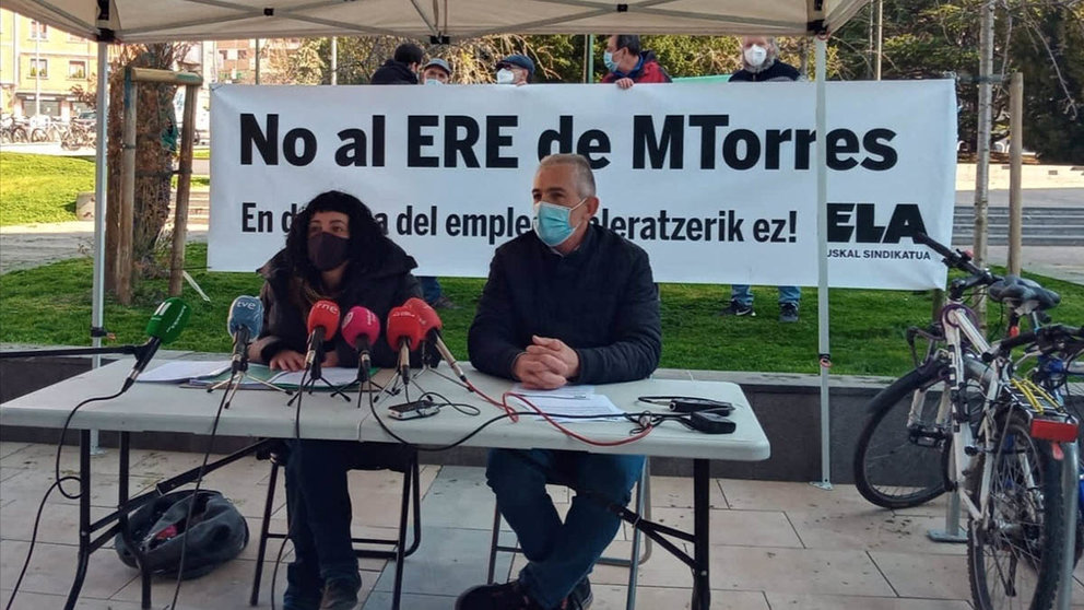 Rueda de prensa del sindicato ELA sobre la situación en la empresa MTorres. ELA