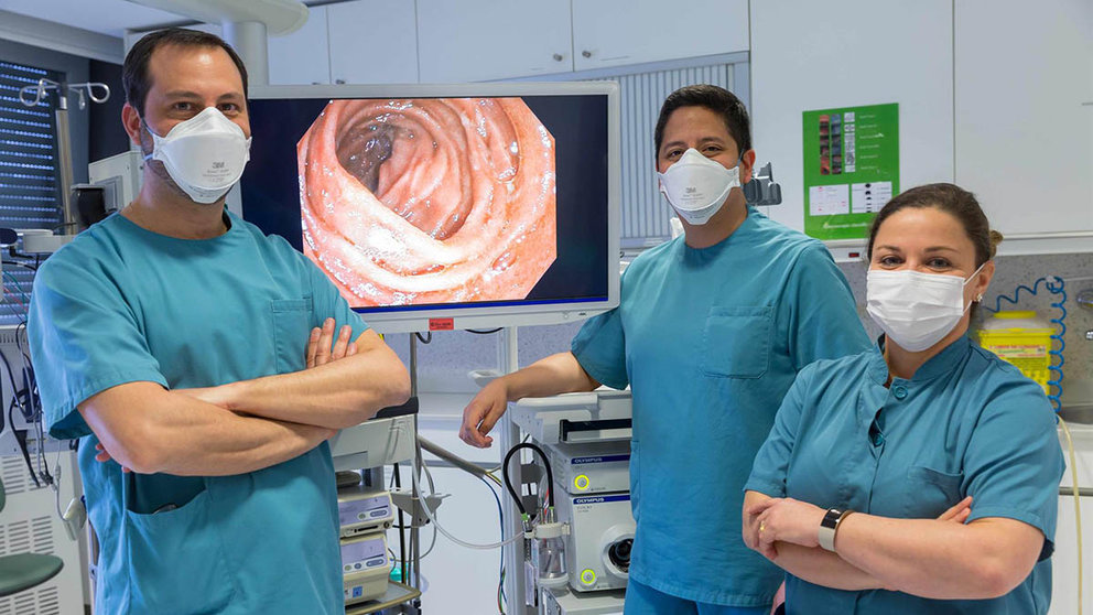 Especialistas de la Clínica Universidad de Navarra se certifican en la última técnica para el diagnóstico y tratamiento de lesiones del intestino delgado - MANUEL CASTELLS - Archivo