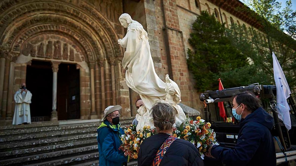 La Vírgen de Éfeso visita el Monasterio de Leyre durante su ruta por Navarra para terminar en Santiago de Compostela. PABLO LASAOSA