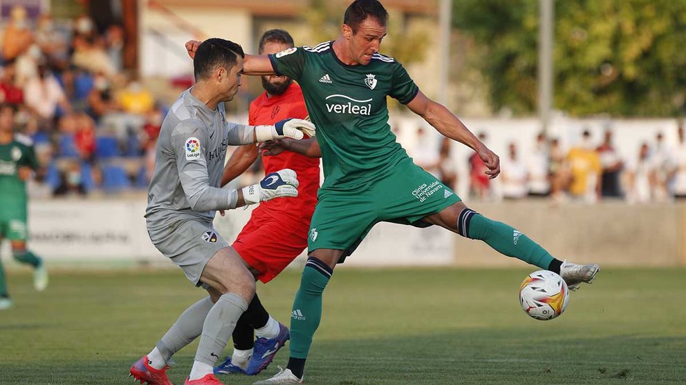 Partido entre Huesca y Osasuna, primer amistoso de la temporada, disputado en Ribaforada. CA OSASUNA (2)