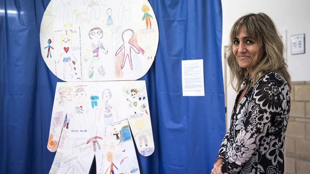 Virginia Mongay, la artista que ha guiado el trabajo de los 40 usuarios de la Unidad de Salud Mental. GOBIERNO DE NAVARRA