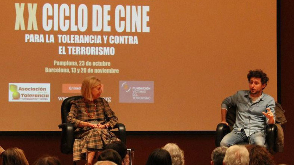 Jon Viar presenta Traidores en el Planetario de Pamplona en el XX Ciclo de Cine por la Tolerancia y contra el Terrorismo. CEDIDA