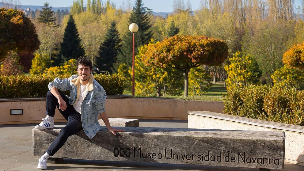 El bailaor y coreógrafo Jesús Carmona en el Museo Universidad de Navarra. MANUEL CASTELLS