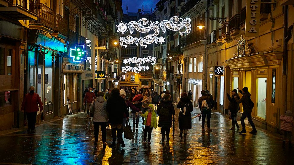 Tradicional inauguración del encendido de luces navideñas en Pamplona. PABLO LASAOSA