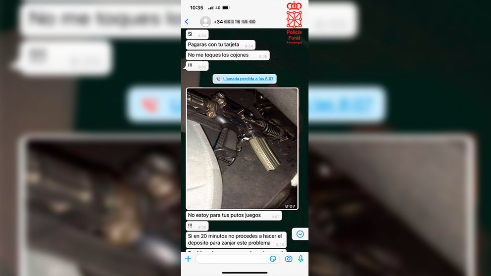 Captura de las amenazas que recibía el menor a través de WhatsApp. POLICÍA FORAL