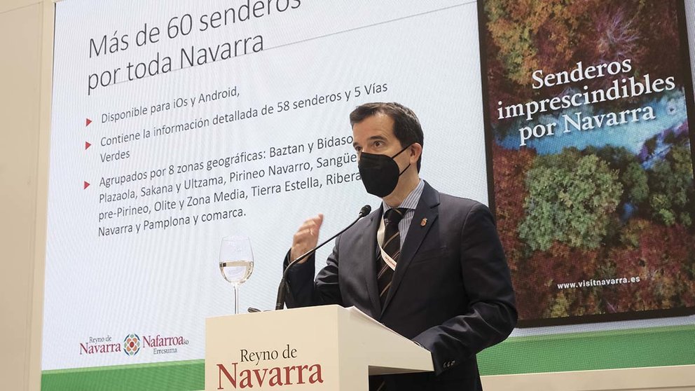 El consejero Irujo presenta en Fitur 2022 la app 'Senderismo en Navarra' y la digitalización de las Vías Verdes. GOBIERNO DE NAVARRA