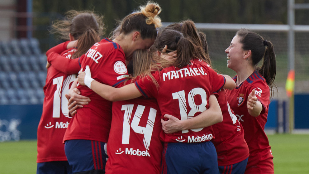 Partido de la Segunda División Femenina de Fútbol entre Osasuna y Levante Las Planas disputado en las instalaciones de Tajonar. IÑIGO ALZUGARAY