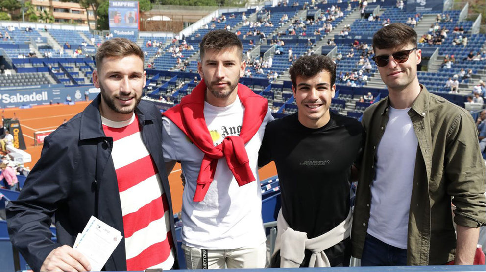 Moncayola, David garcía, Manu Sánchez y Juan Pérez en la grada del RC Tenis Barcelona. @rctb1899.