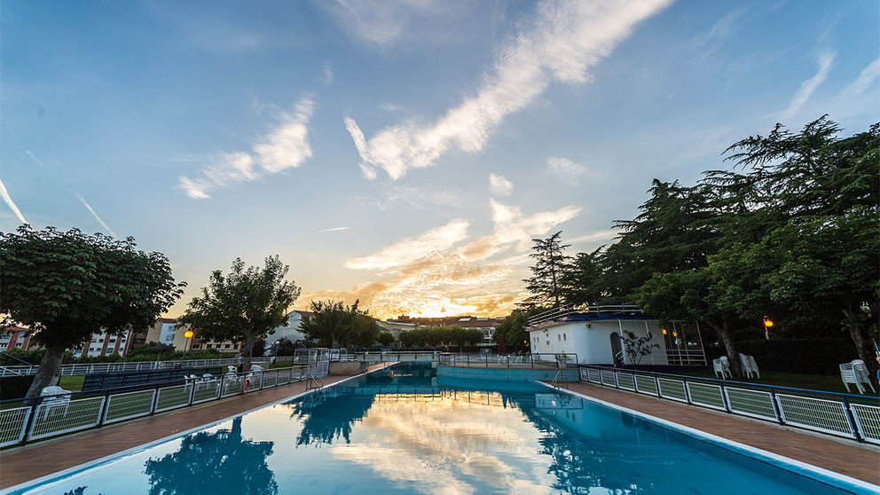 Imagen de la piscina del Club Tenis de Pamplona. ARCHIVO