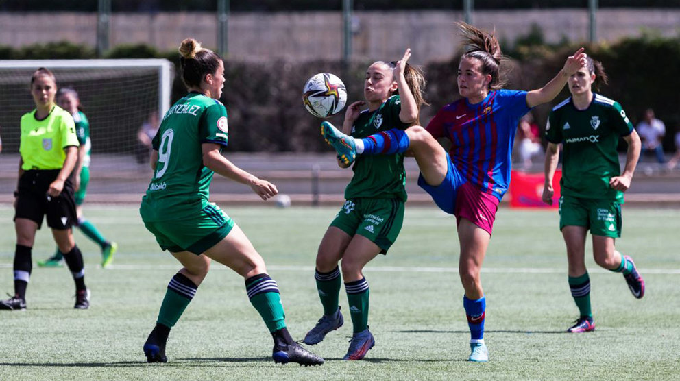 Partido entre el FC Barceloina B y Osasuna femenino en el estadio Joan Gamper. CA Osasuna.