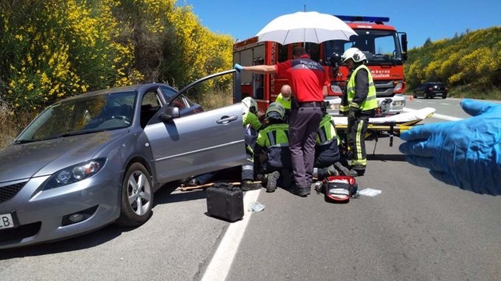 Accidente por una salida de vía en Dicastillo.
SOCIEDAD ESPAÑA EUROPA NAVARRA
BOMBEROS DE NAVARRA