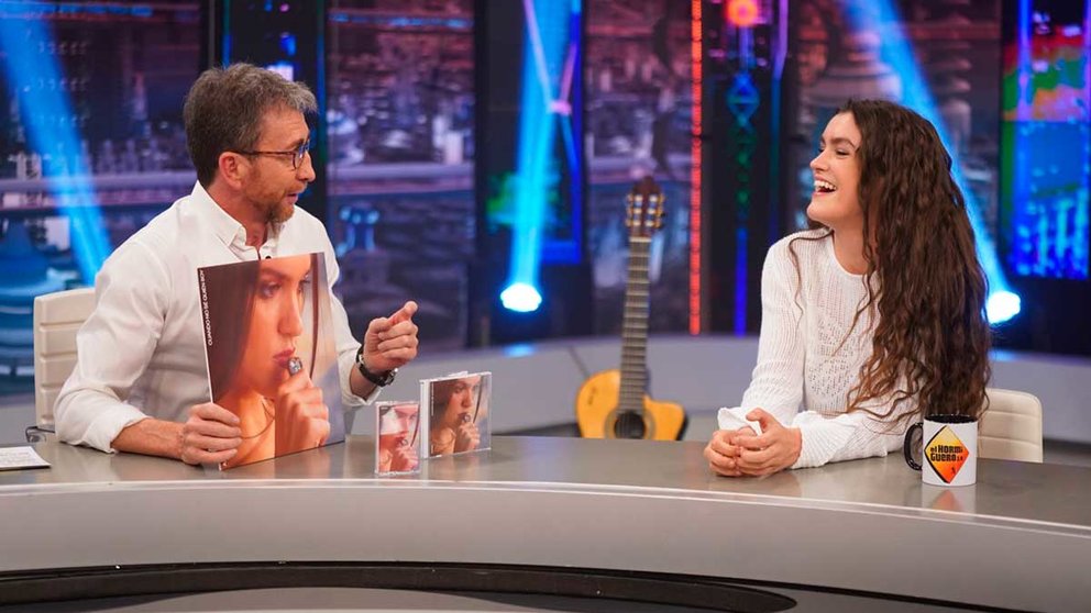 La cantante pamplonesa Amaia Romero en su intervención en el programa de Pablo Motos. El Hormiguero.