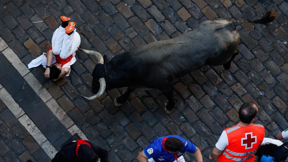Tercer encierro de San Fermín 2022 con toros de José Escolar. REUTERS. Juan Medina (10)