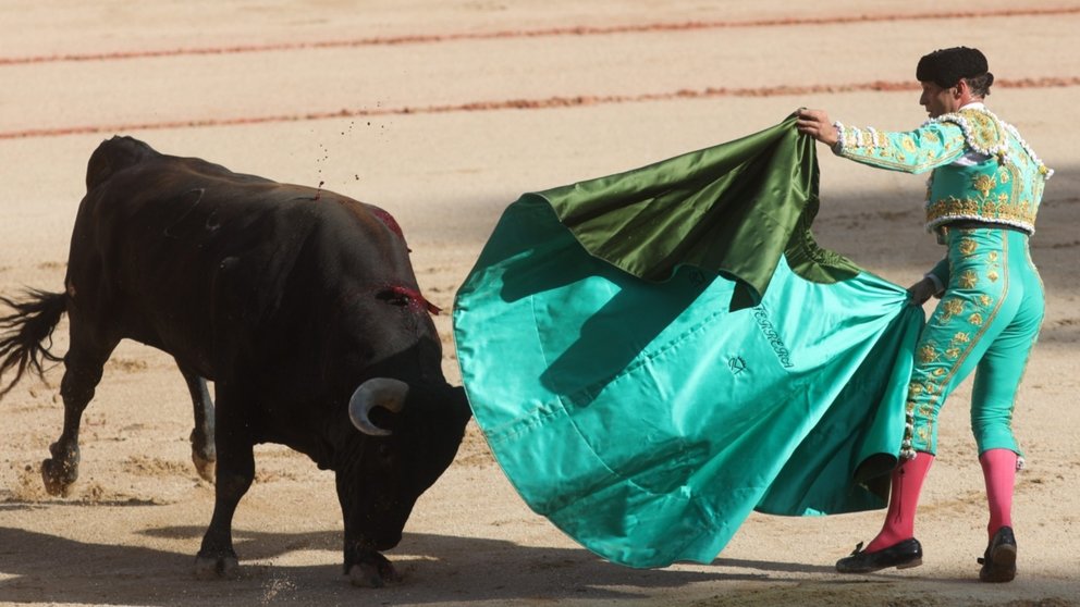 El diestro Antonio Ferrera en la Plaza de Toros de Pamplona donde se enfrenta a los seis toros de la ganadería sevillana de Miura en la novena y última de abono de la Feria del Toro de los Sanfermines 2022. IÑIGO ALZUGARAY
