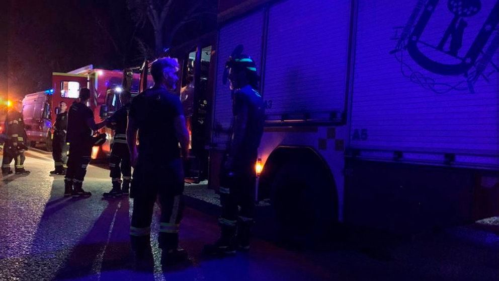 Mueren dos personas en un incendio en un edificio de viviendas en el barrio madrileño de La Latina.