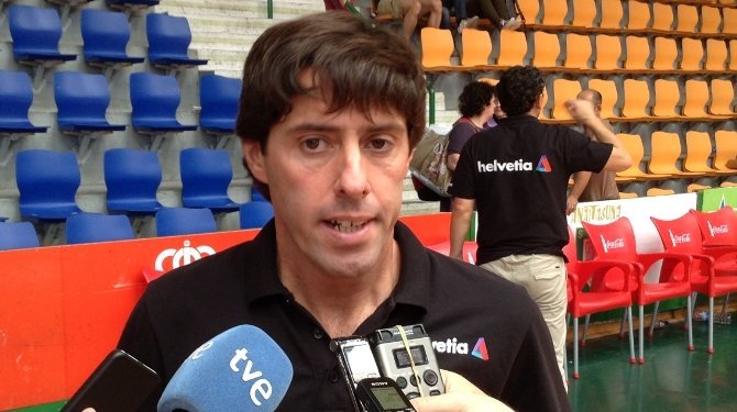 Iñaki Pérez era el entrenador del Helvetia Anaitasuna.