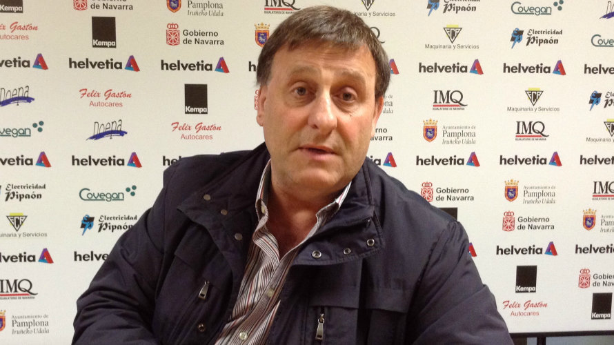 Javier Labairu es el presidente de la sección de balonmano del Helvetia Anaitasuna.