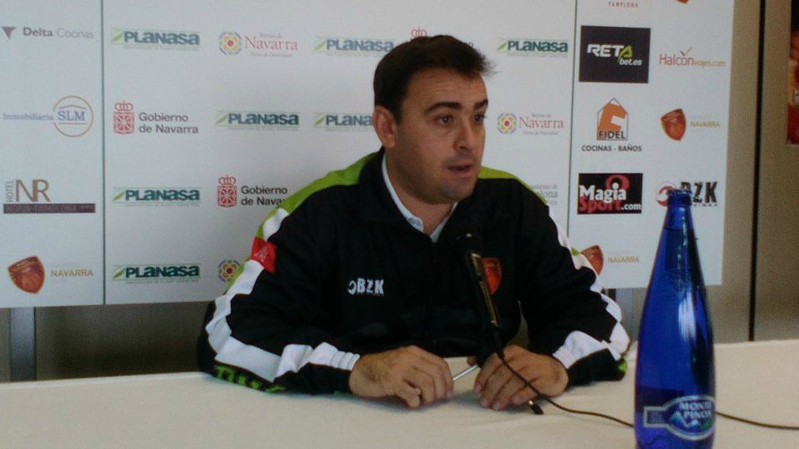 Sergio Lamúa es el entrenador del Planasa.