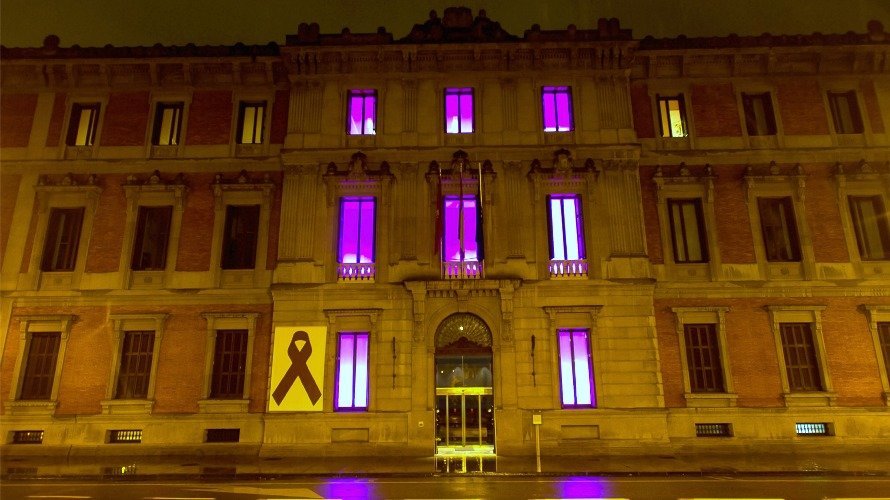 El Parlamento se suma al Día Internacional contra la Violencia de Género.