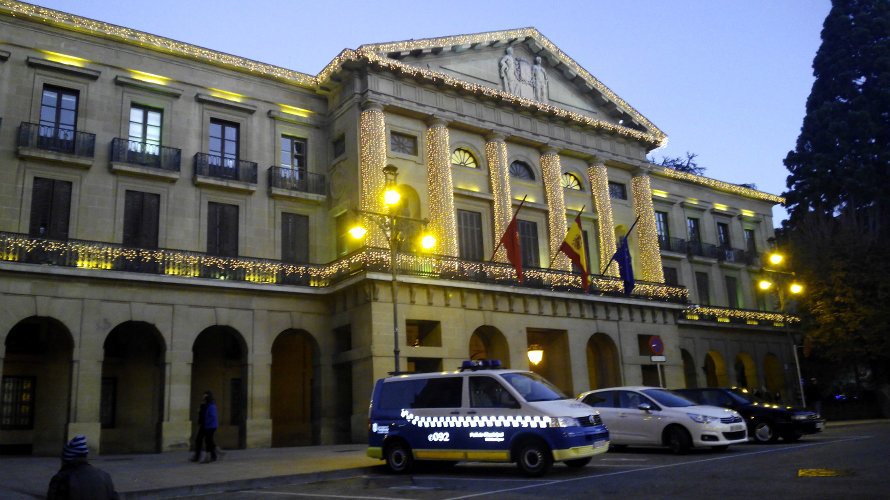 Luces de Navidad en el Palacio de Navarra.