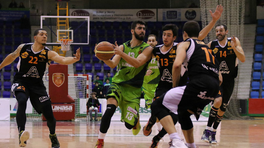 Planasa quiere recuperar los puntos que llevó Lleida. Foto Basket Navarra Club.