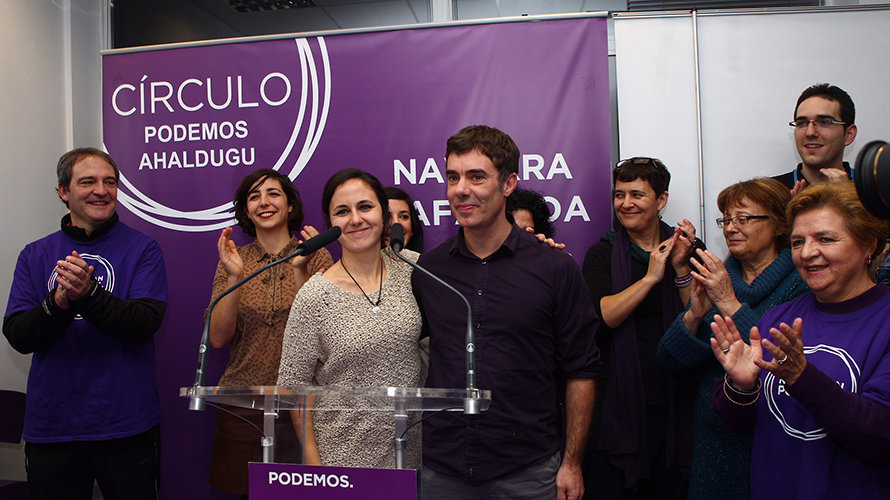 Ione Belarra y Eduardo Santos, diputados electos de Podemos. ALZUGARAY