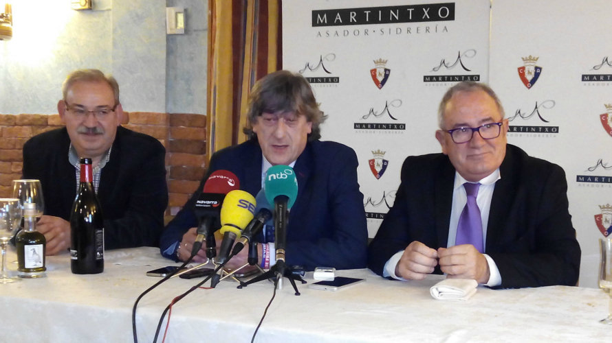 Medrano, Martín y Sabalza en rueda de prensa.