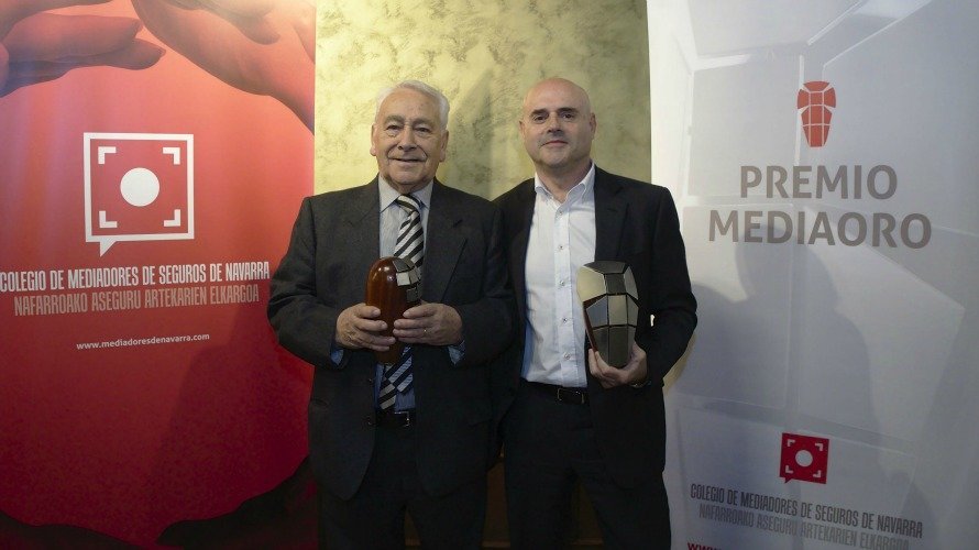 Carmelo Eraso (izda.) y Pello Echarri (dcha.), protagonistas del Premio Mediaoro 2015. Foto Edu Sanz.