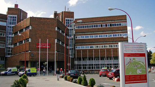 Edificio de Ciencias (UNAV).