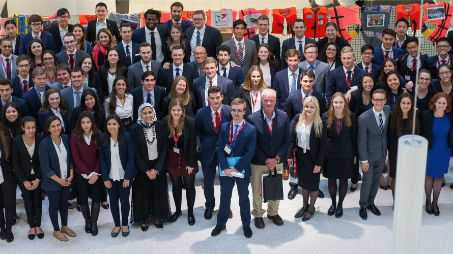 El Case Competition organizado por la Facultad de Económicas de la Universidad de Navarra reúne a 80 alumnos internacionales.