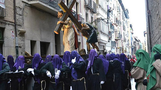 Desfile del Santo Entierro en Pamplona (Hermandad de la Pasión).
