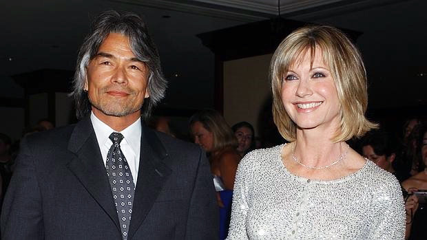 Patrick McDermott y Olivia Newton-John en junio de 2005, un mes antes de la desaparición del coreano -