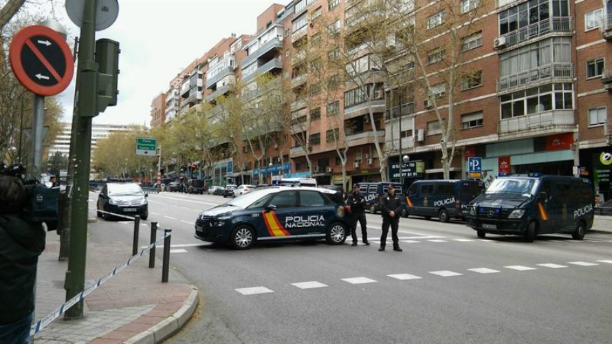 El supuesto atraco a una clínica dental de Madrid se reduce a un robo frustrado en un domicilio. EP